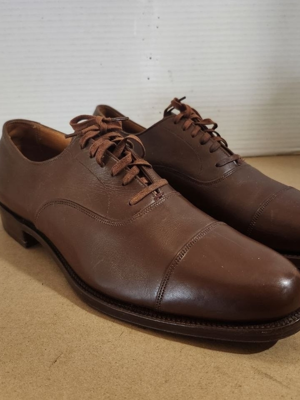 Women's  Eaton of Canada Brown Leather Cap-Toe Oxford Dress Size 8C